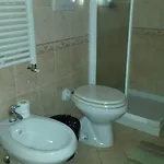 Manzoni Бриндизи