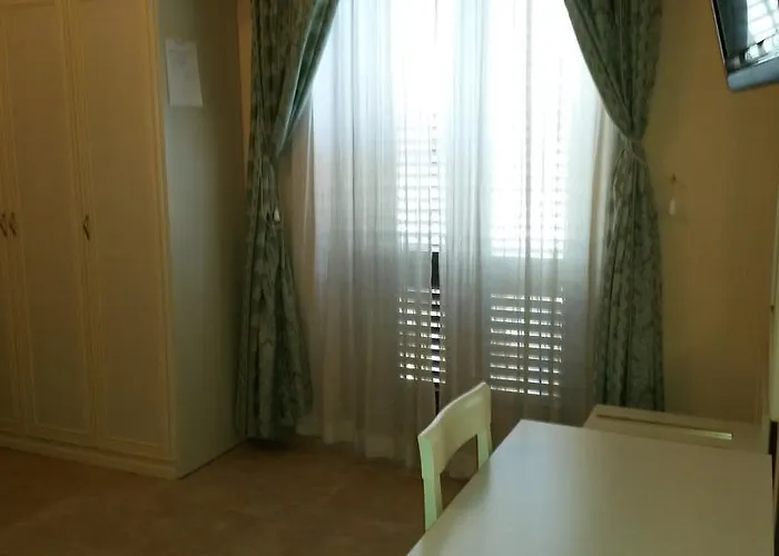 Manzoni 3* Brindisi